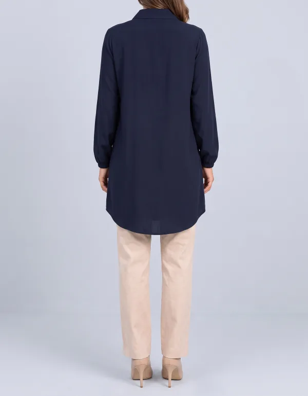 Chemise Viscolinho Manga Longa, cor Azul-marinho, vista de costas